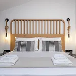 アパートホテル The 8 Keys スカラ・ポタミアス