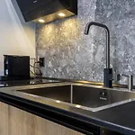 アパートホテル The 8 Keys