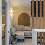 The 8 Keys アパートホテル