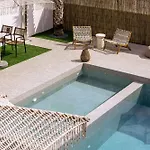 The 8 Keys アパートホテル スカラ・ポタミアス