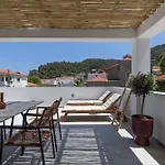 The 8 Keys アパートホテル