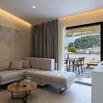 The 8 Keys 4* スカラ・ポタミアス