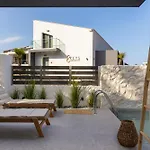 The 8 Keys アパートホテル