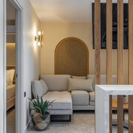 The 8 Keys Apartahotel