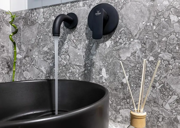 アパートホテル The 8 Keys 4*