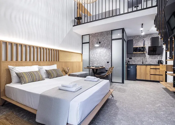 アパートホテル The 8 Keys スカラ・ポタミアス