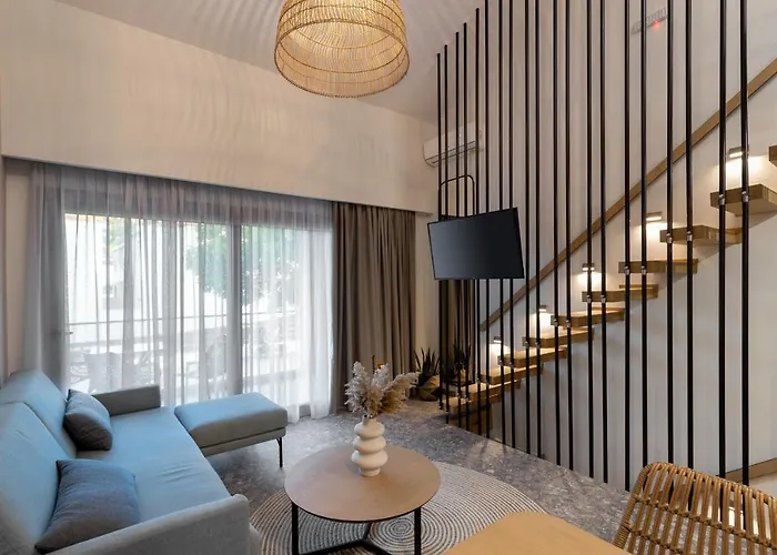 The 8 Keys アパートホテル