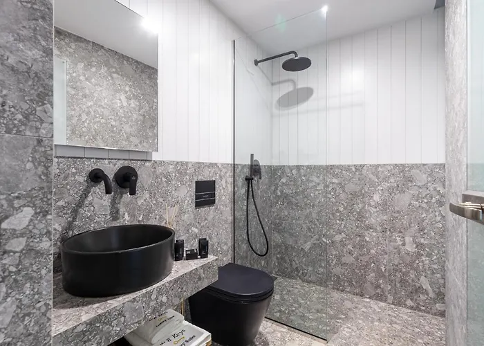 アパートホテル The 8 Keys