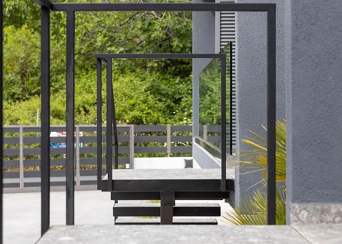 アパートホテル The 8 Keys 4*