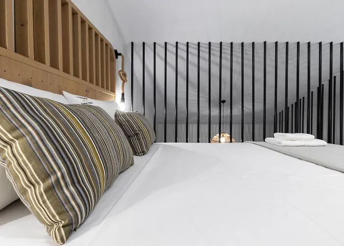 アパートホテル The 8 Keys スカラ・ポタミアス