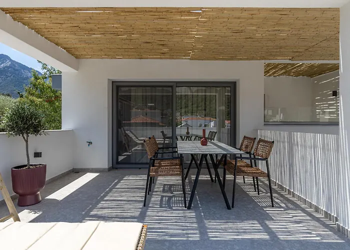 The 8 Keys 4* スカラ・ポタミアス