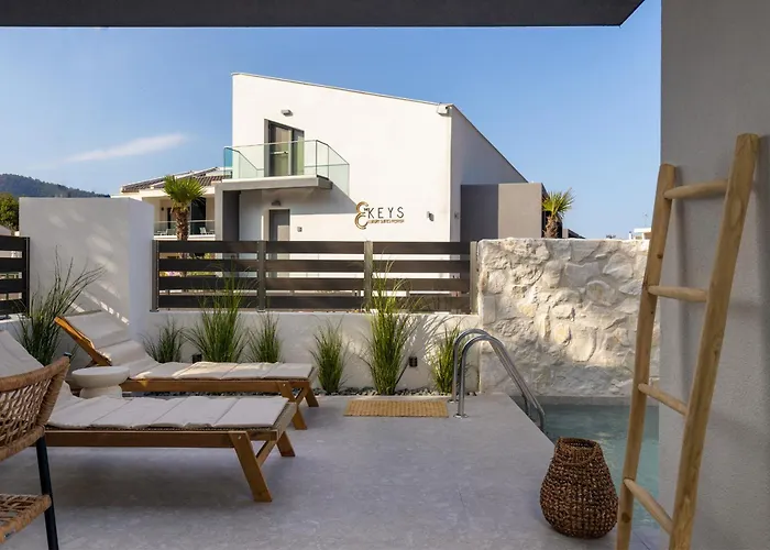 The 8 Keys アパートホテル