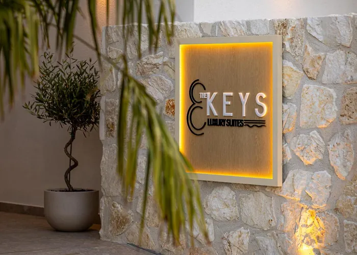 アパートホテル The 8 Keys スカラ・ポタミアス